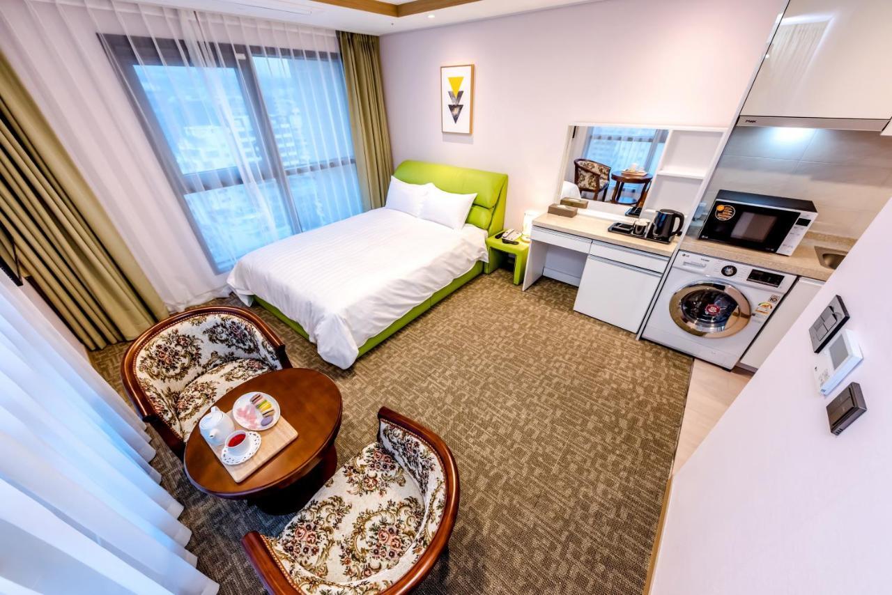 Hotel Dk ซอกวีโพ ภายนอก รูปภาพ